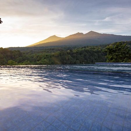 Pondok Guru Bakti Cottage Сенару Екстериор снимка