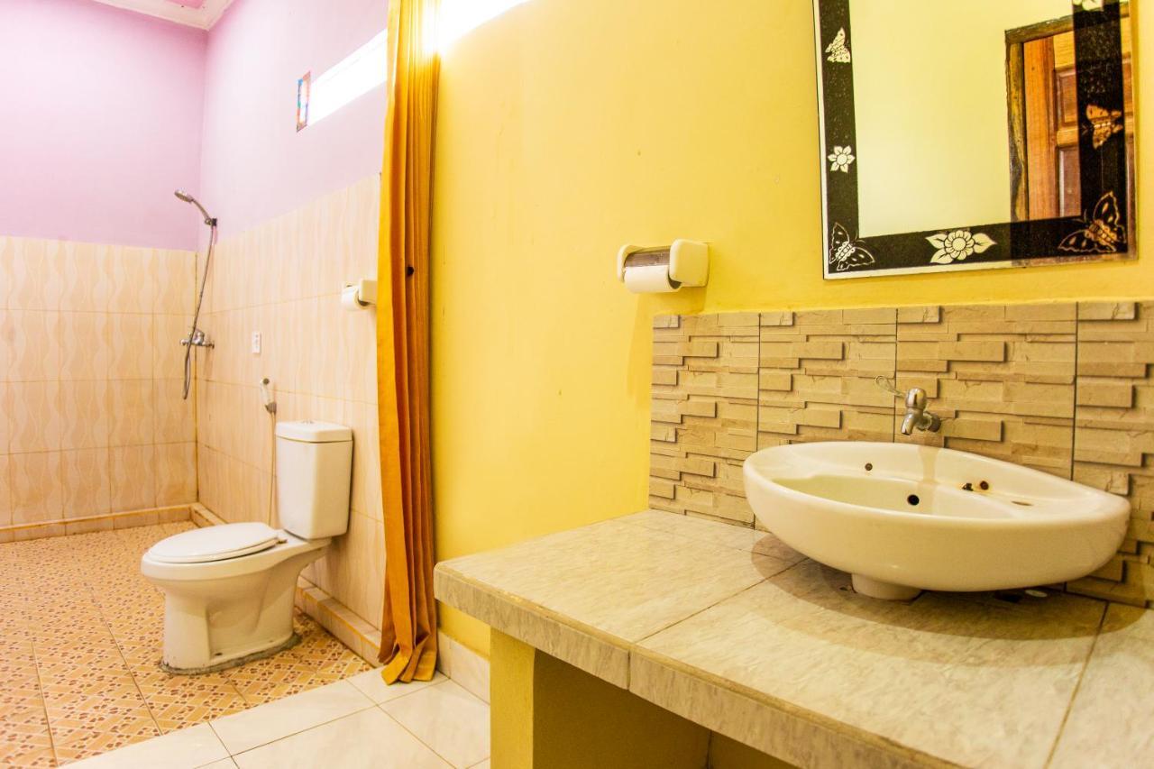 Pondok Guru Bakti Cottage Сенару Екстериор снимка
